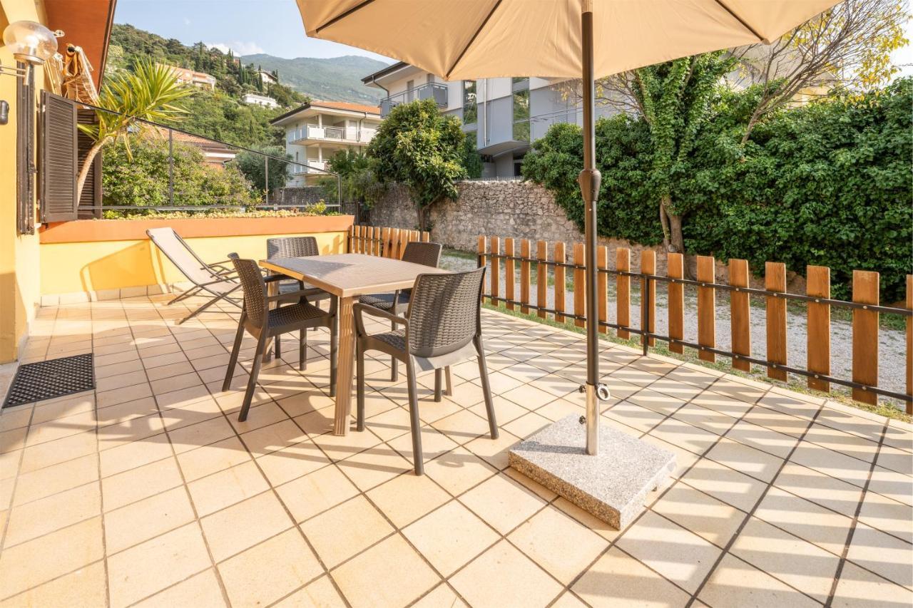 Casa Doppia Apartment Torbole Sul Garda Luaran gambar